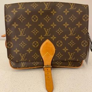 Louis Vuitton Monogram Cartouchiere GM